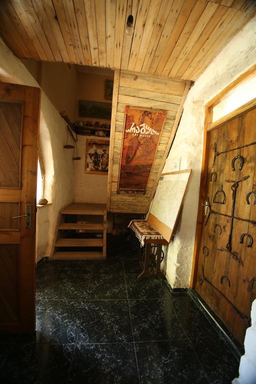 Korsha Guesthouse Roshka Exterior photo